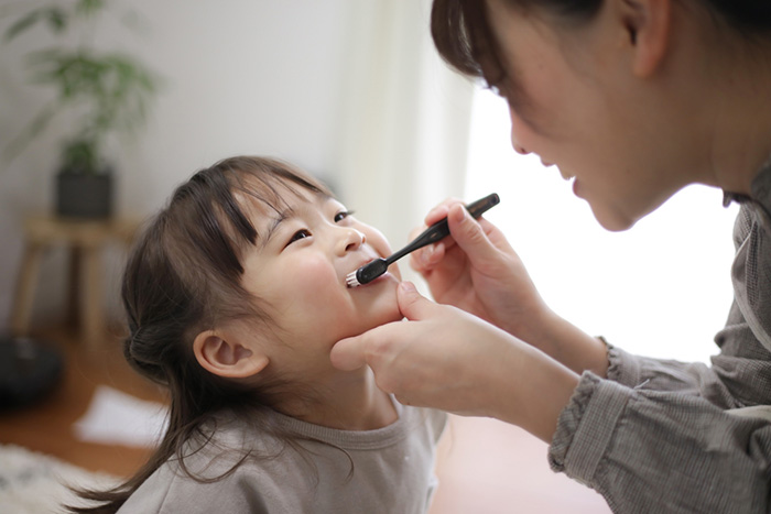歯ブラシの喉突き事故を防ぐために！子どもの安全を守るポイント